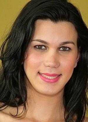 Larissa Bertucci