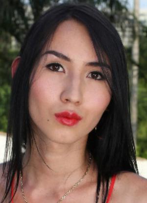 Lolita Davalos