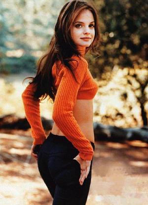 Mena Suvari