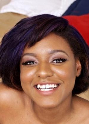 Keri Charmz